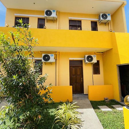 Solomon Beach Hotel Marawila Buitenkant foto