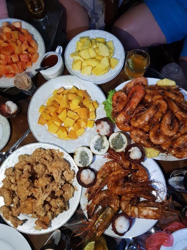 Solomon Beach Hotel Marawila Buitenkant foto