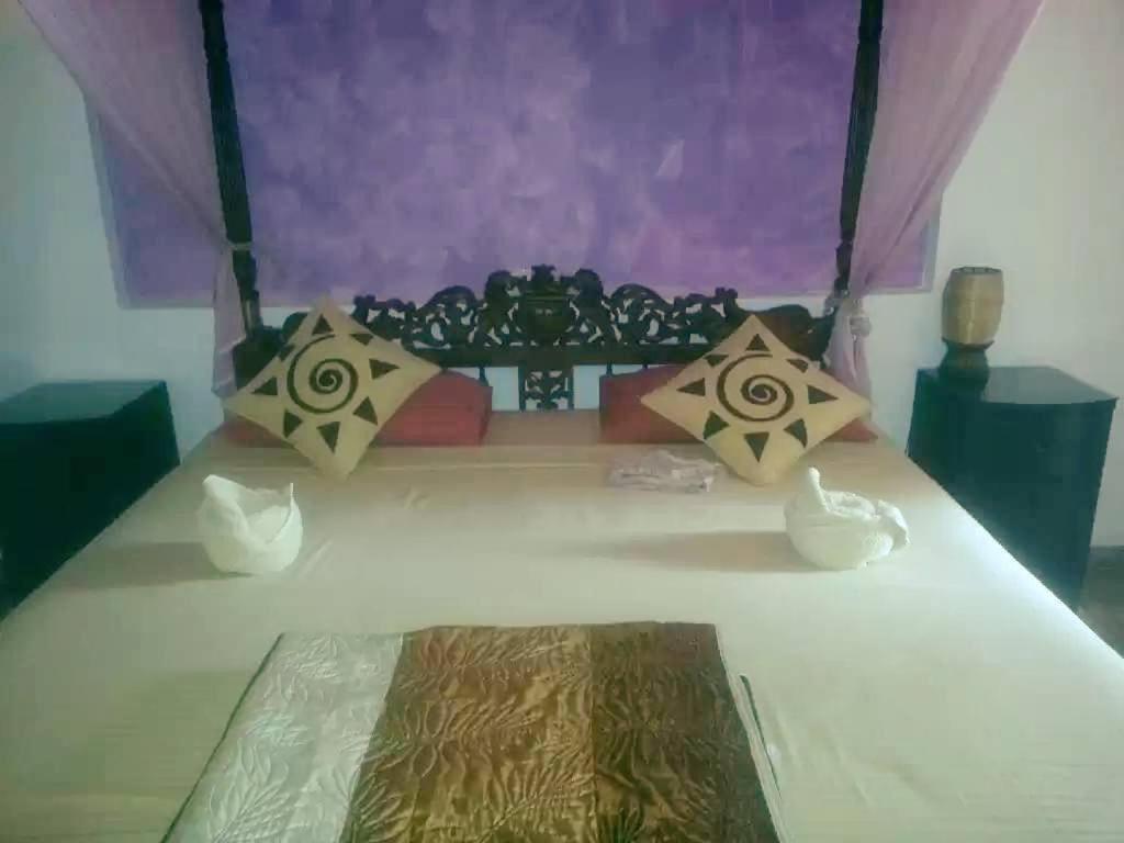 Solomon Beach Hotel Marawila Buitenkant foto